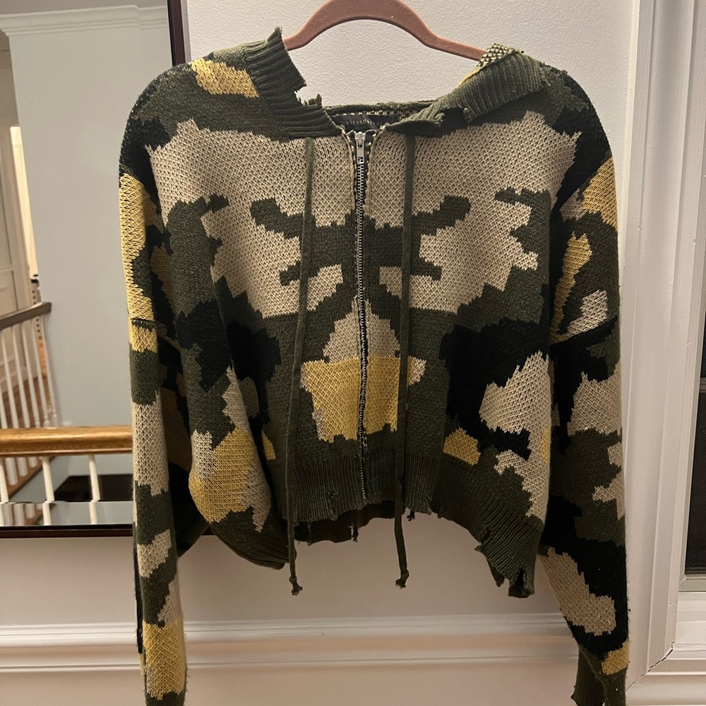 Camo zip up